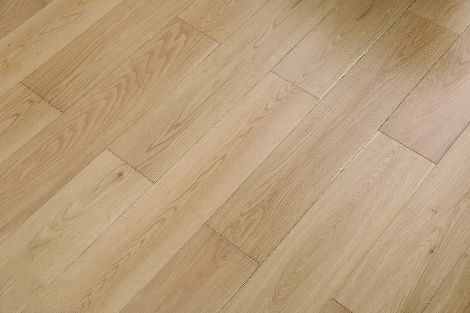 橡木仿古實(shí)木地板怎么樣？