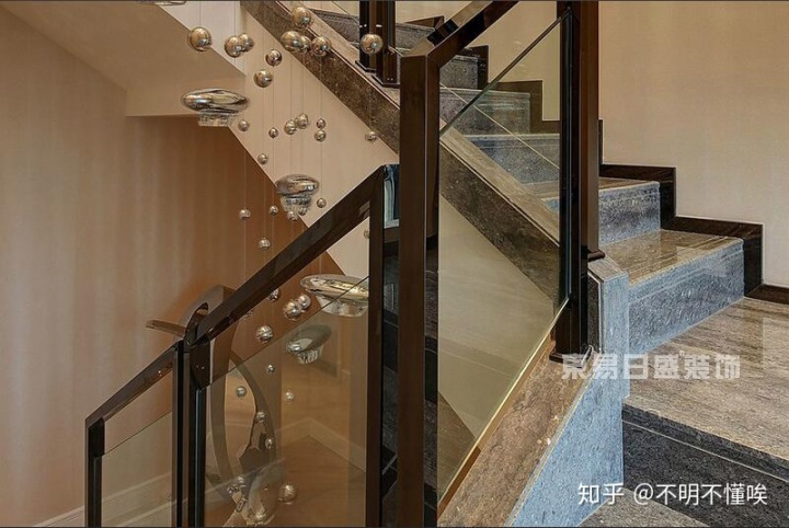 樓梯裝修_小戶型樓梯裝修圖片_臥室內有樓梯裝修圖片