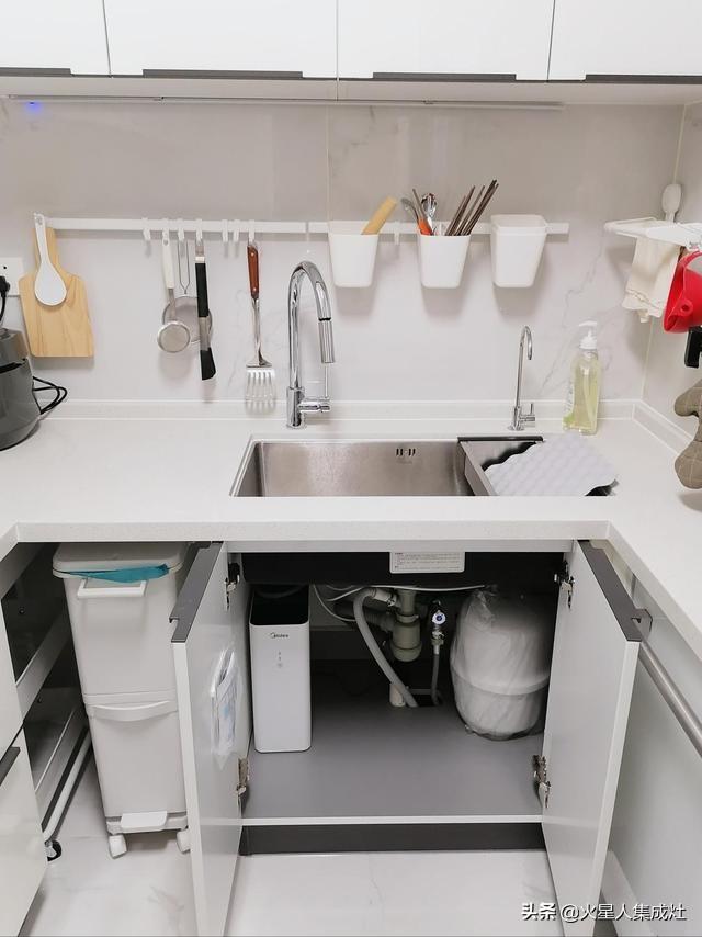 小u型廚房裝修效果圖_小戶型開(kāi)放式廚房裝修效果圖_小廚房裝修