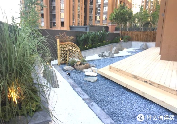 ?買低樓層82㎡新房，花25萬裝修，主要就為了這100㎡豪華大露臺