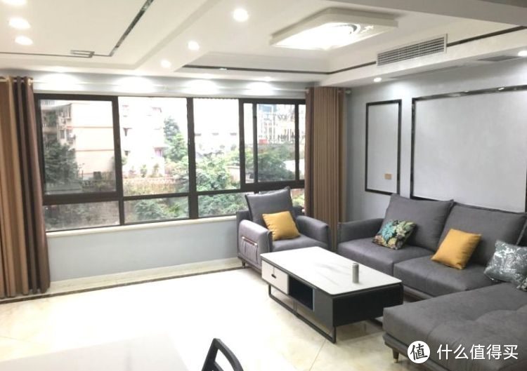 買不起別墅可以看看躍層，128㎡三室兩廳大躍層，堪稱空中別墅