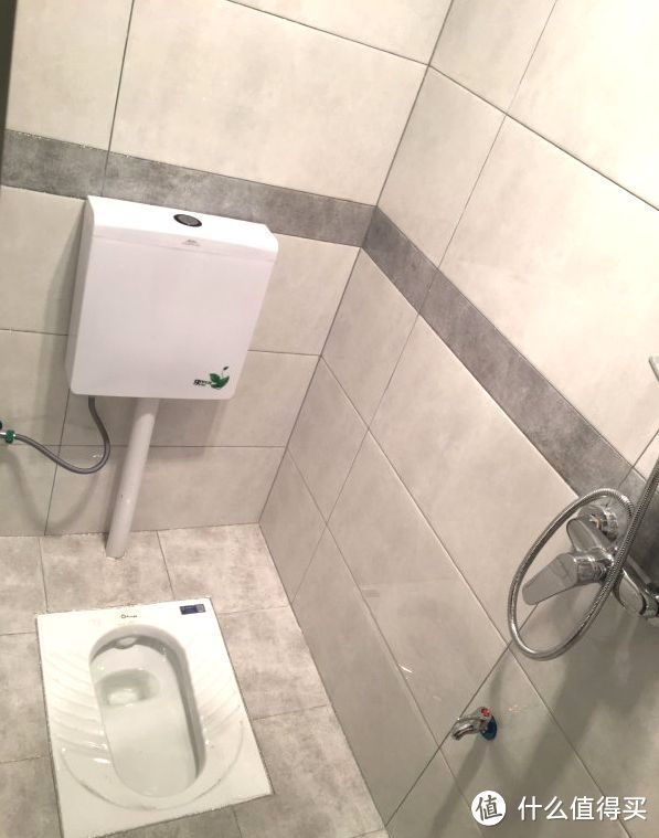 買不起別墅可以看看躍層，128㎡三室兩廳大躍層，堪稱空中別墅