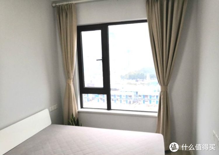 剛完工的新房，硬裝15萬設(shè)計(jì)成現(xiàn)代簡(jiǎn)約風(fēng)格，看一眼都是享受