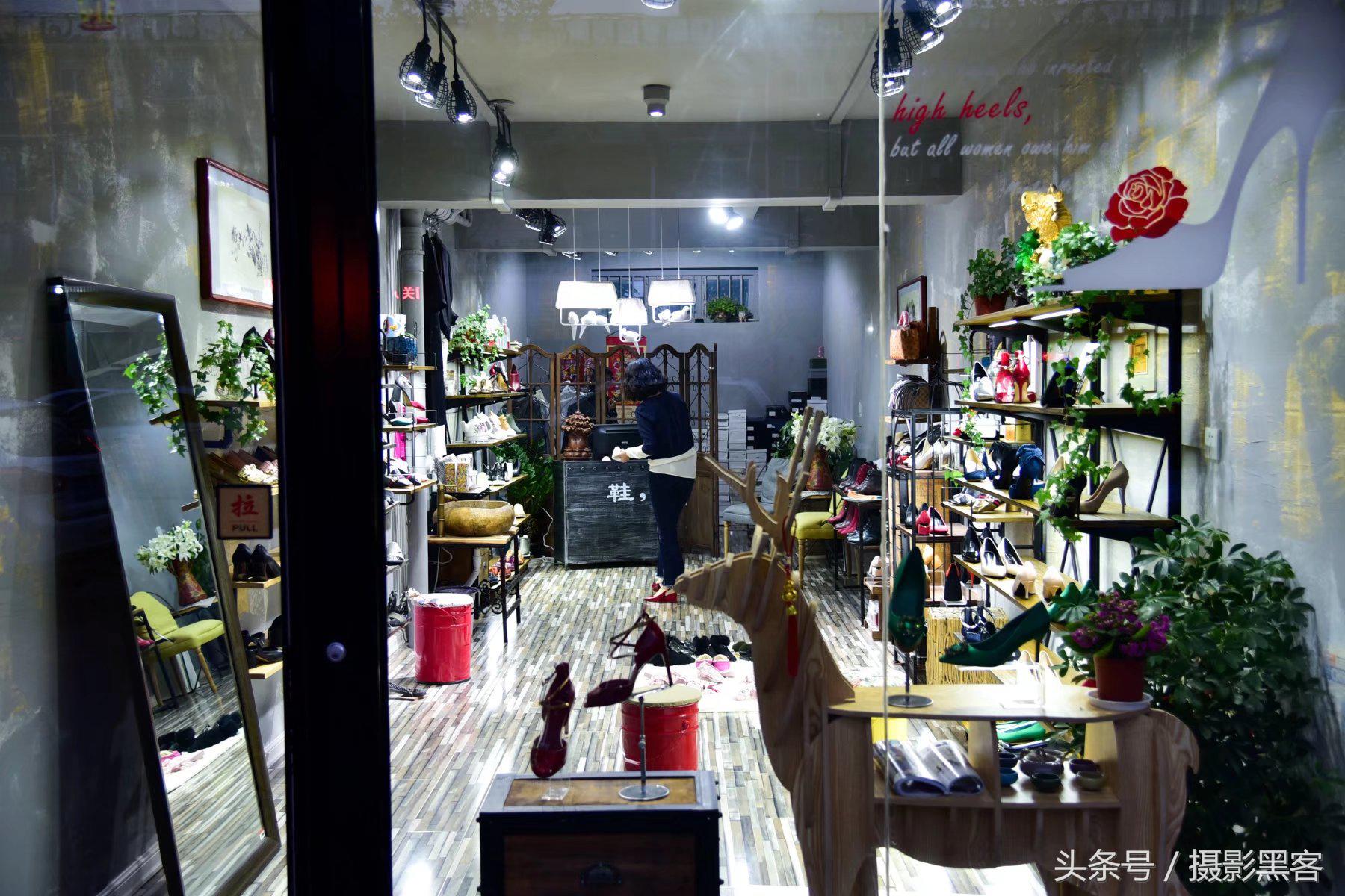 書房裝修效果簡約圖_鞋店裝修效果圖_鞋店裝修效果圖