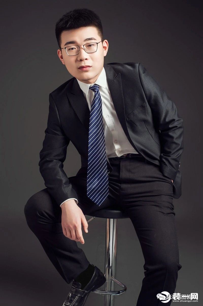 《【摩登4h5登陸地址】威海鴻圖裝飾山水城125㎡輕奢風(fēng)格 金色空間無(wú)盡浪漫！》