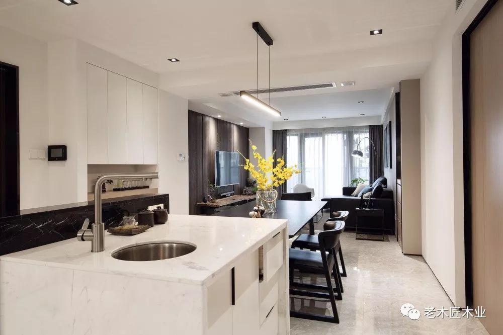 實(shí)木家具裝修效果圖_裝修家具買(mǎi)實(shí)木白胚_(dá)雙葉家具實(shí)木沙發(fā)墊