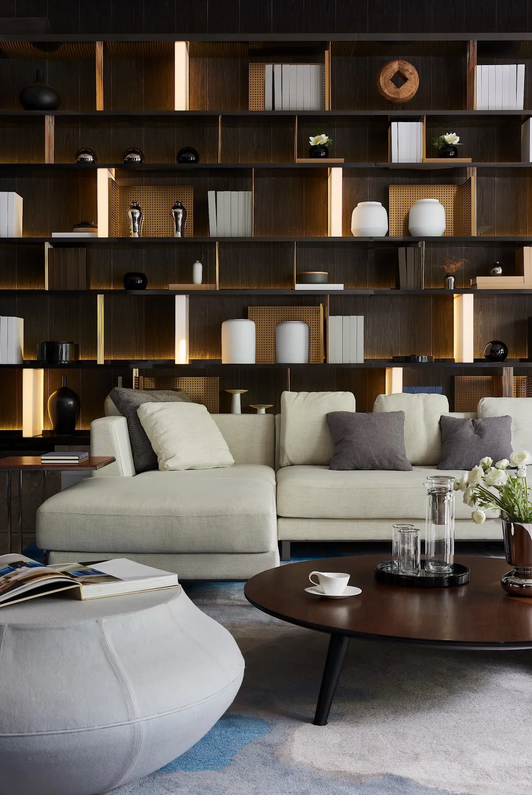 現(xiàn)代時尚裝修效果圖_現(xiàn)代簡歐風格裝修效果_客廳裝修效果現(xiàn)代