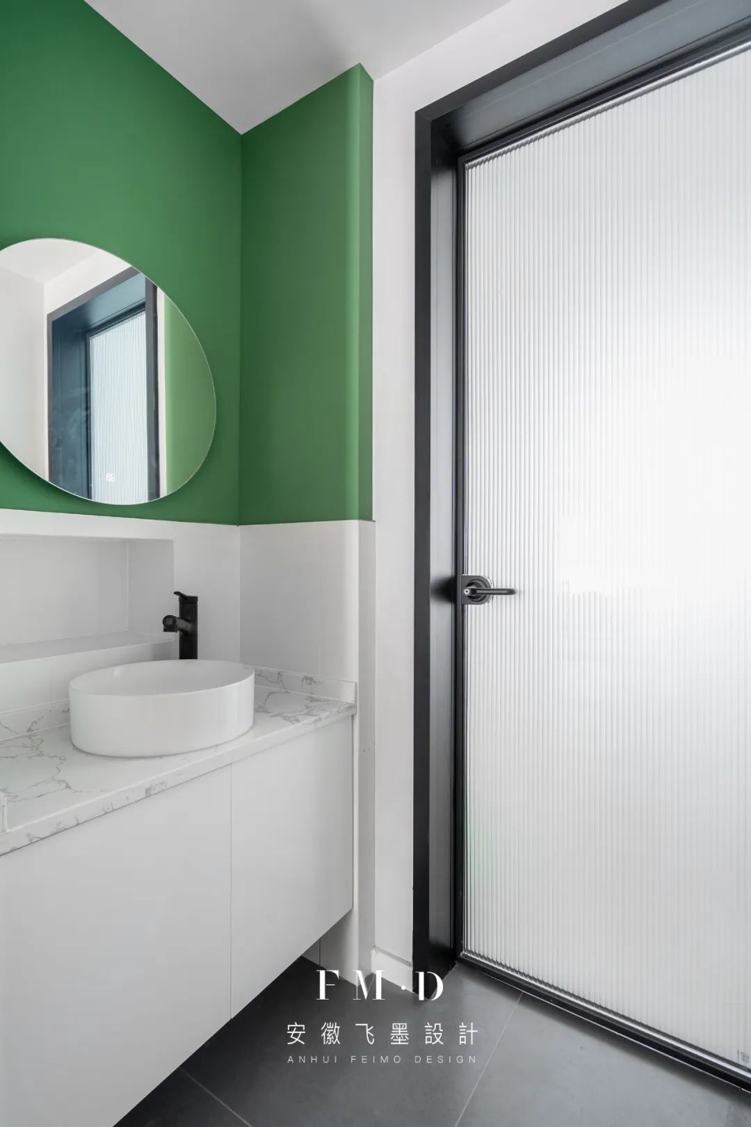 裝修門_儲(chǔ)物間門裝修效果圖_黑胡桃色門裝修效果圖