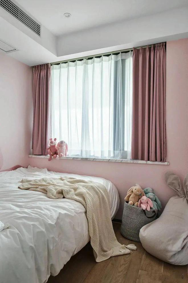 現(xiàn)代簡約裝修_現(xiàn)代簡約鞋柜玄關裝修效果圖2015_主臥室?guī)A形小裝修效果圖大全2013圖片現(xiàn)代簡約