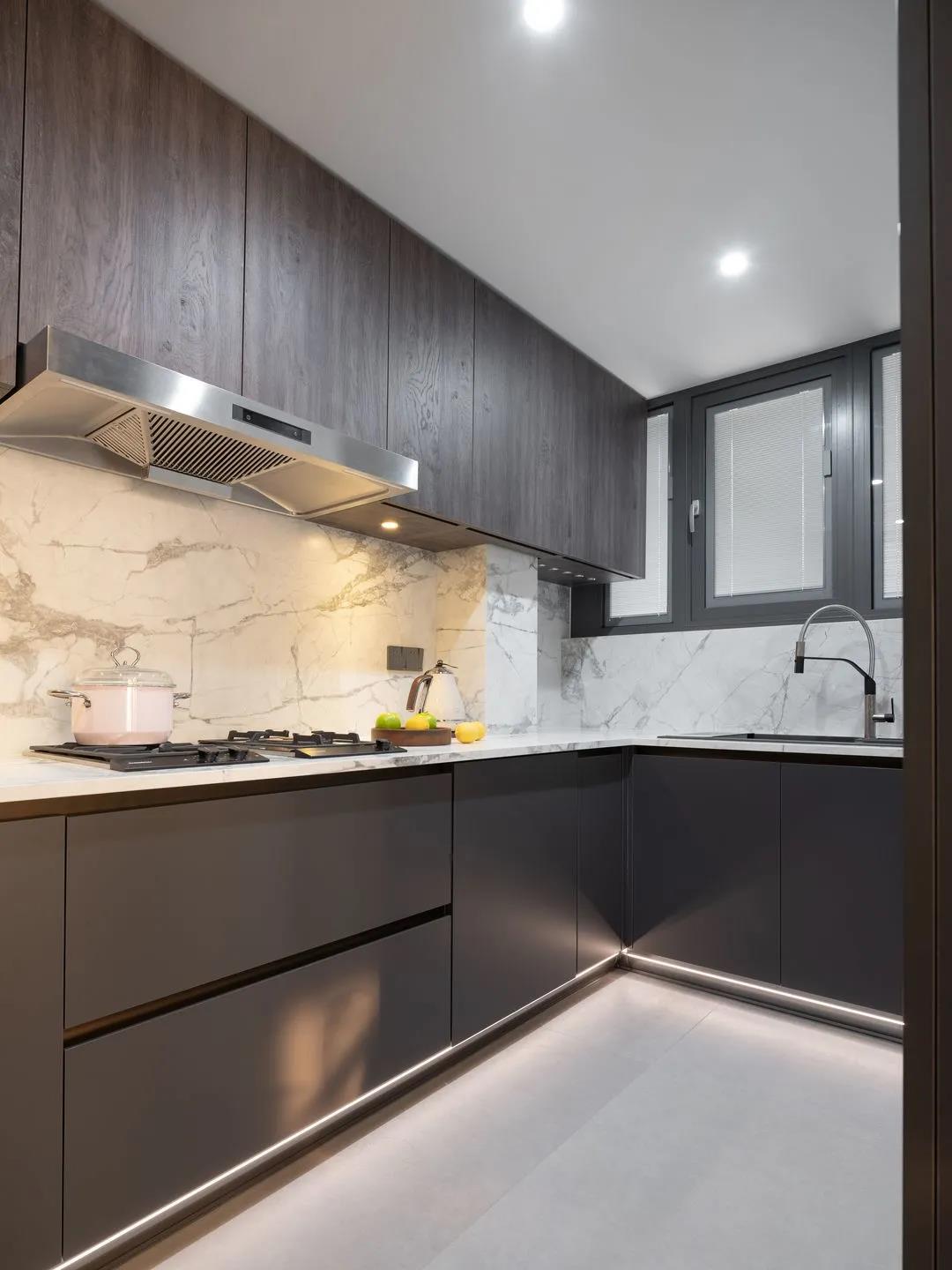 122㎡全屋高能：玄關(guān)收納/無吊頂/觀景陽臺，贊！