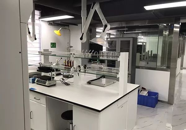 實(shí)驗室裝修_90平房子3室裝修效果圖_3室2廳1衛(wèi)普通裝修