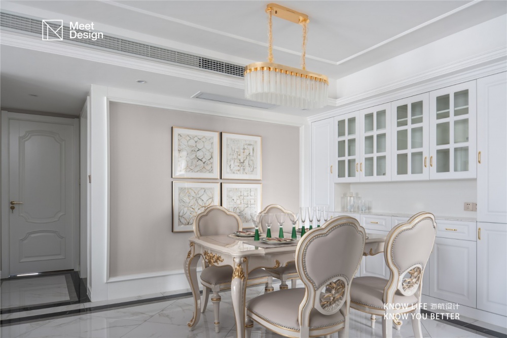廚房1裝修效果圖優(yōu)雅歐式，帶你探秘融化在奶油里歐式豪華餐廳設(shè)計(jì)圖片賞析