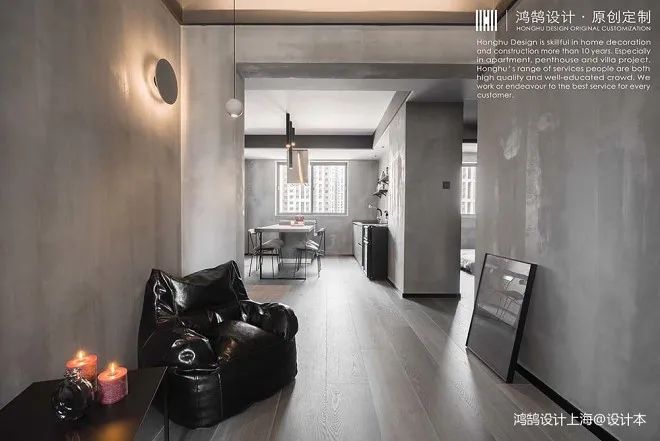 上海夫妻花25萬把家裝成“毛坯房”，無客廳+無中廚+無主燈，太太太太酷了！