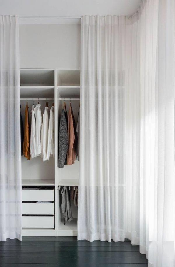 三亞裝修公司：小戶型房子裝修，臥室墻上挖三個壁櫥！