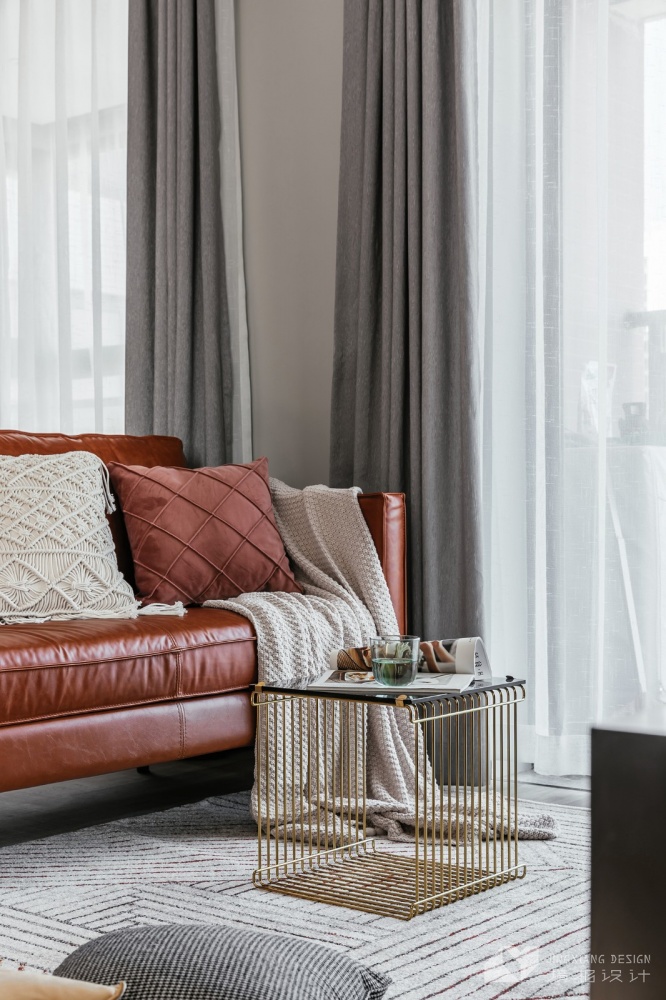 臥室床裝修效果圖打通2套小公寓，獲得舒適的生活北歐極簡(jiǎn)臥室設(shè)計(jì)圖片賞析