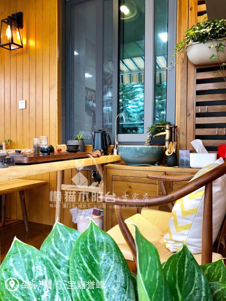 陽臺裝修效果圖懶貓木陽臺禪意風(fēng)陽臺中式現(xiàn)代陽臺設(shè)計(jì)圖片賞析