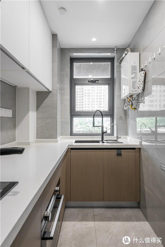 我也想給父母裝一套這樣的養(yǎng)老房，不用多豪華，簡(jiǎn)潔舒適就夠了