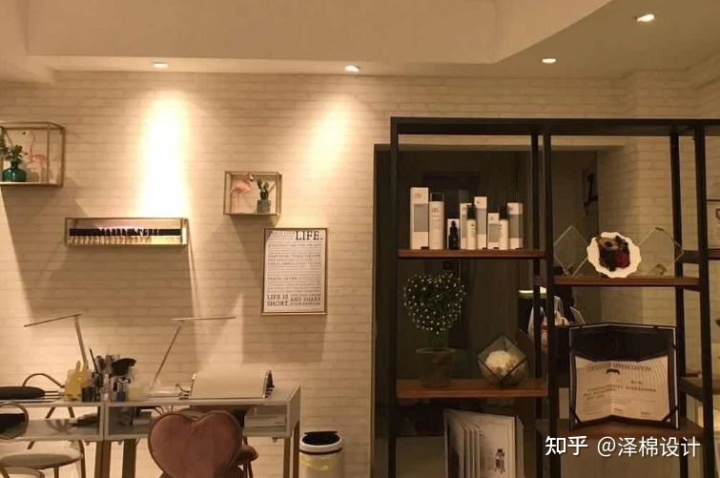 美甲化妝店裝修效果圖_化妝品店裝修效果圖_化妝盤(pán)頭店裝修圖片