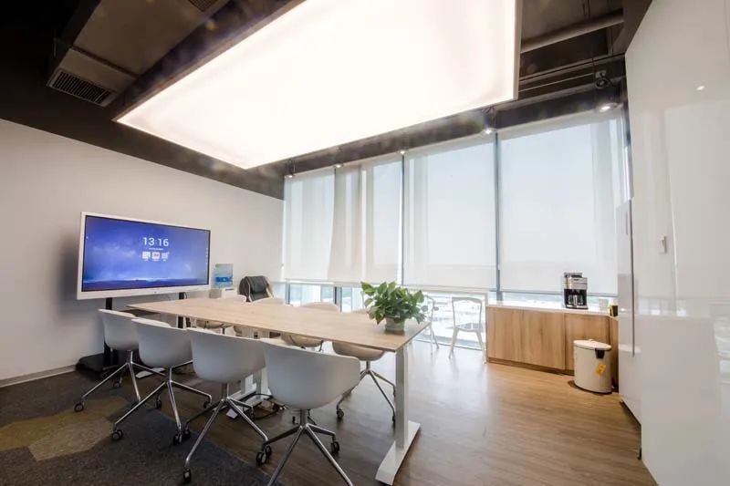 辦公場所裝修專業(yè)寫字樓裝修_氪空間聯(lián)合辦公招聘_辦公空間裝修設計